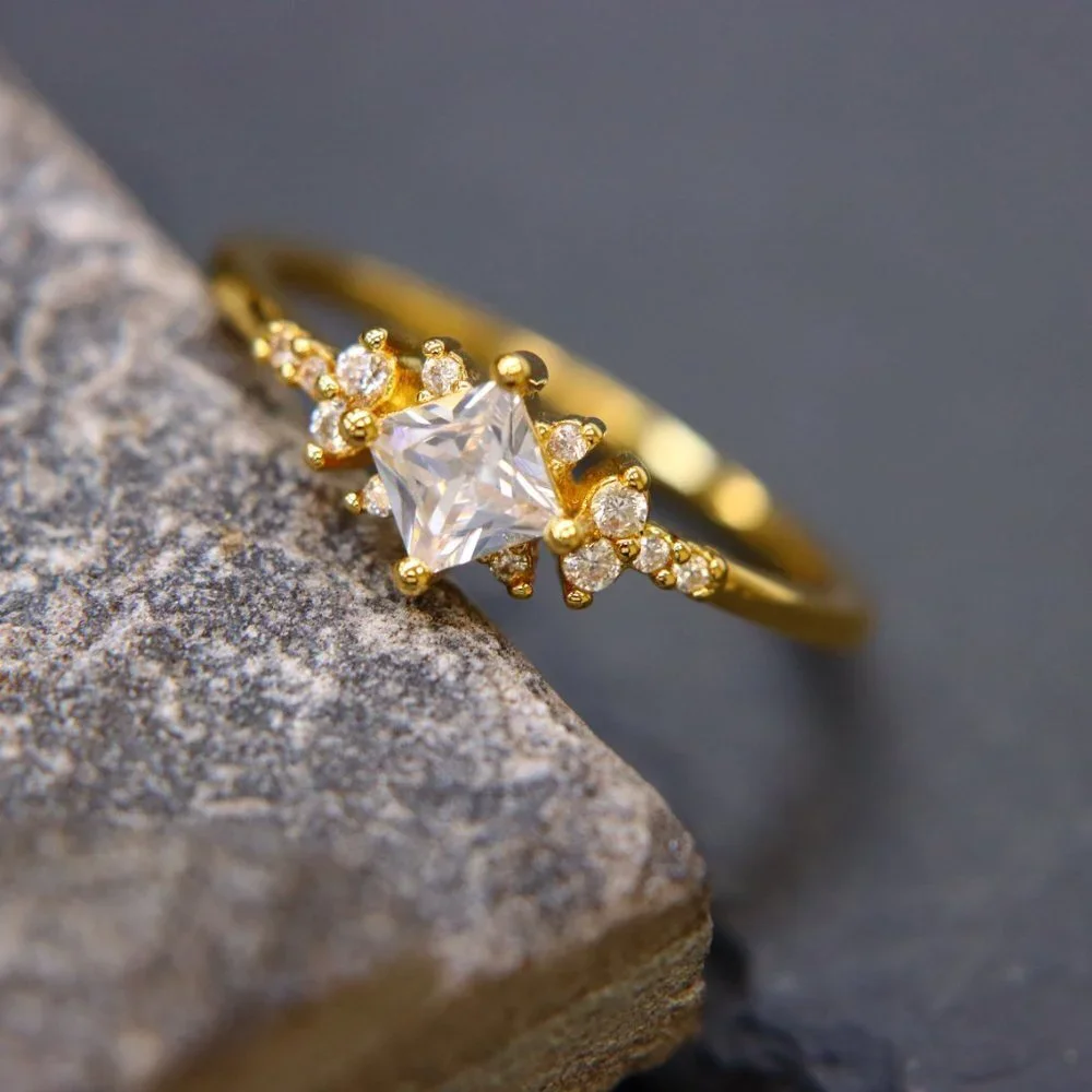 😍Noble Square Flower Gold Plated Princess Ring for Women, LDMCM074-6